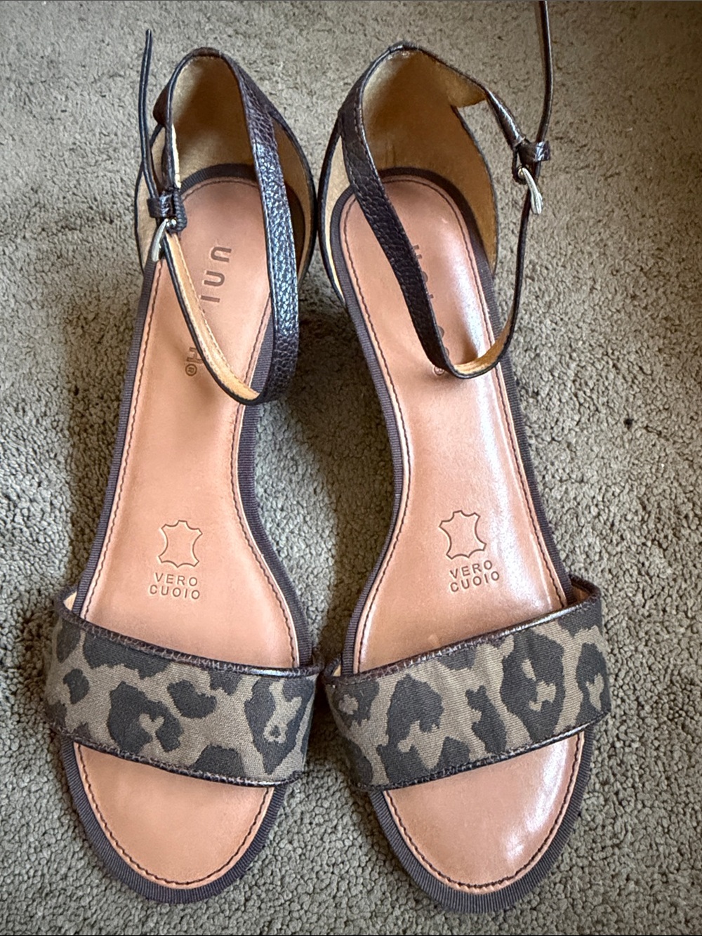 Women's Ankle-Strap Sandals in Brown Leopard